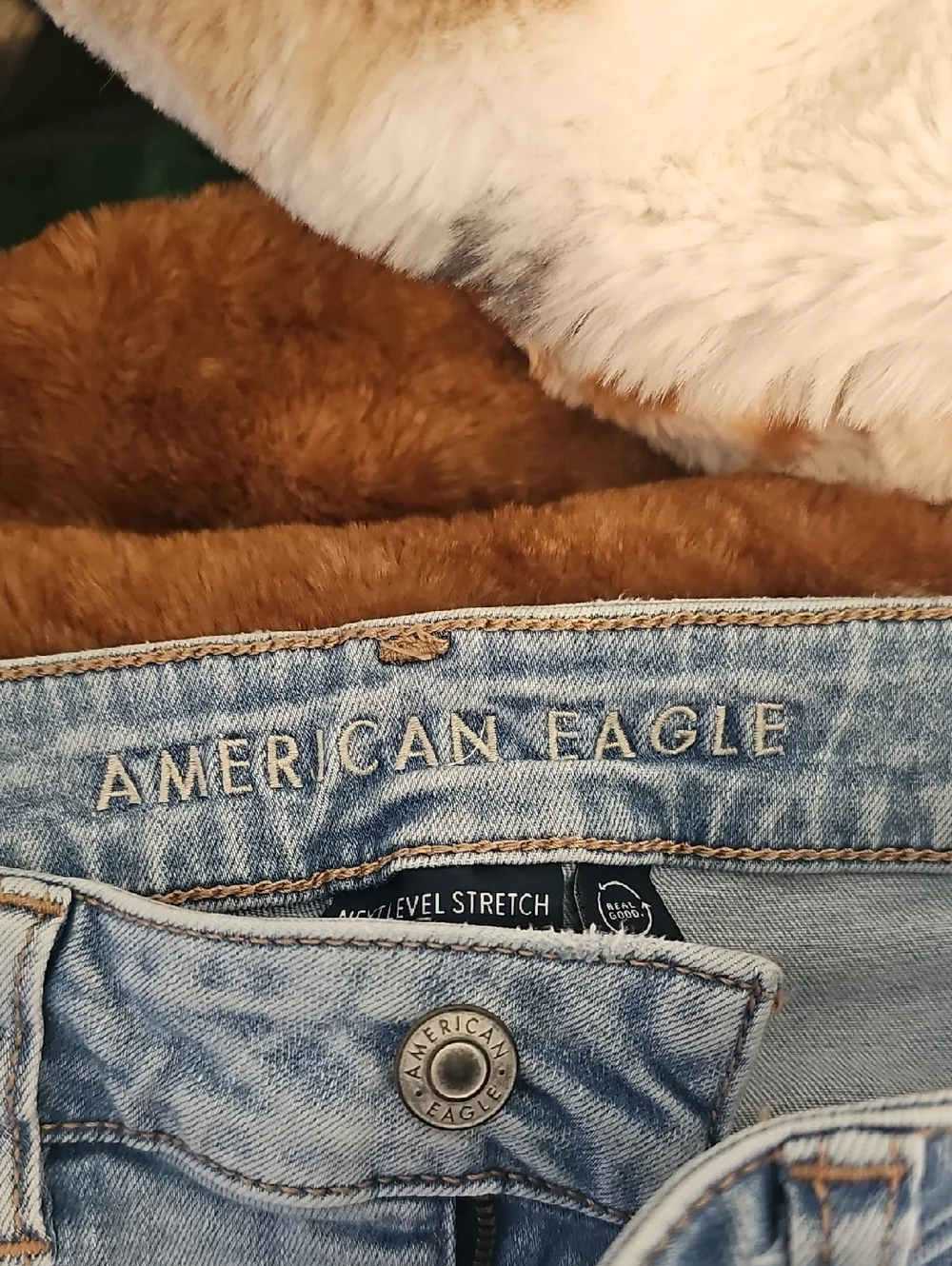 American Eagle Light Wash Distressed Women’s Jeans - Size 6 High-Rise Jeggings - Picture 5 of 8